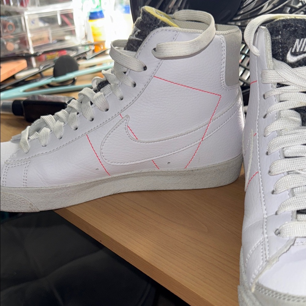 White and Black marble Nike Blazers - Picture 7 of 7